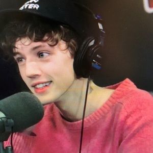 Meet your Posher, Jeffery